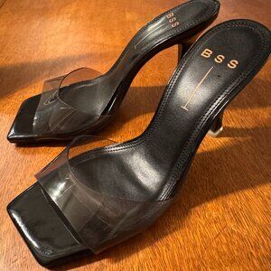 Black Suede Studio Pump in PVC/Patent leather lining, sz 35.5